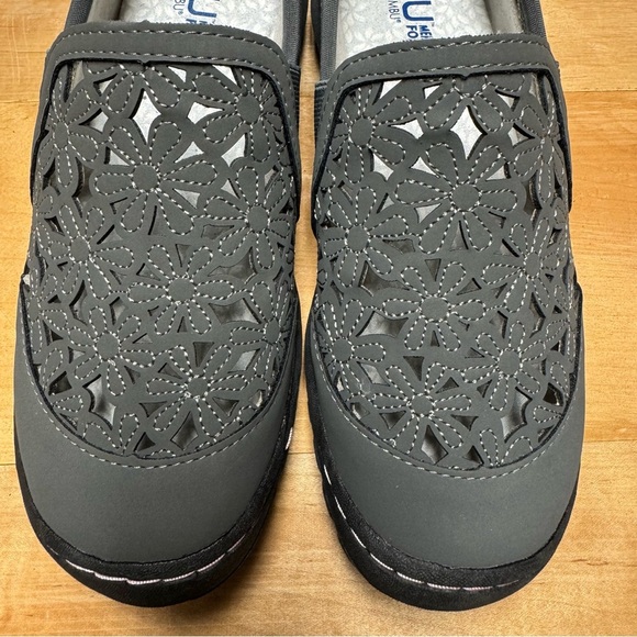 JBU Charcoal Cut-Out Slip-Ons. Size 6.5 - Picture 5 of 9
